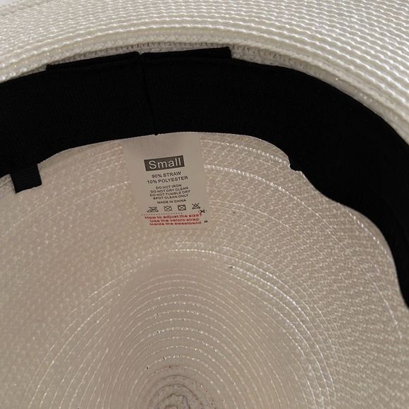 Straw Hat in White - Picture 2 of 5